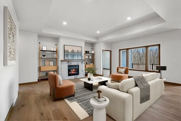 $535,000 | 4001 Antwerp Avenue, Unit 4, Howard, WI 54313