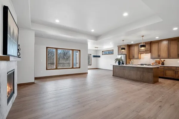 $535,000 | 4001 Antwerp Avenue, Unit 4, Howard, WI 54313