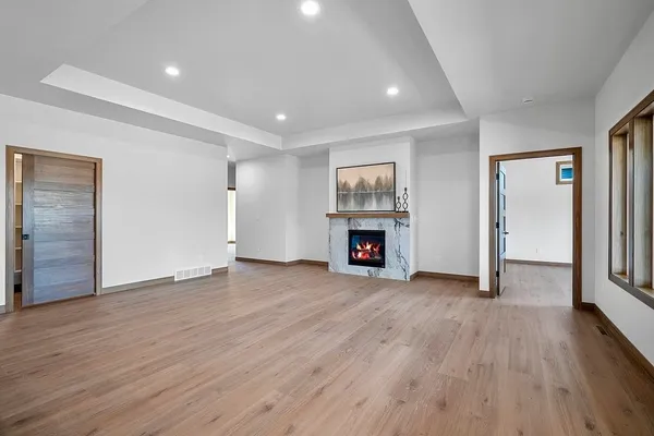 $535,000 | 4001 Antwerp Avenue, Unit 4, Howard, WI 54313