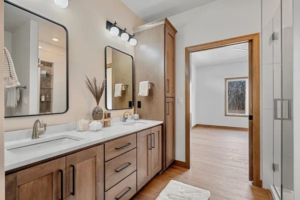 $535,000 | 4001 Antwerp Avenue, Unit 4, Howard, WI 54313