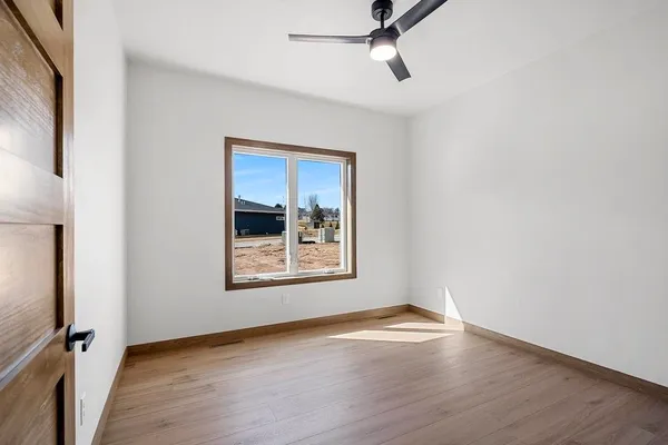 $535,000 | 4001 Antwerp Avenue, Unit 4, Howard, WI 54313
