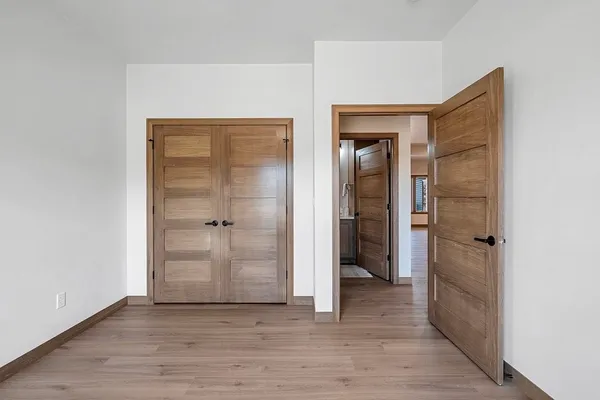 $535,000 | 4001 Antwerp Avenue, Unit 4, Howard, WI 54313