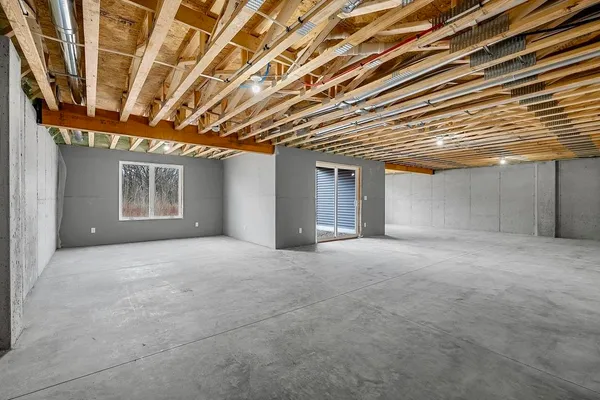 $535,000 | 4001 Antwerp Avenue, Unit 4, Howard, WI 54313