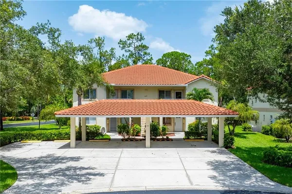 $225,000 | 600 Luisa Court, Unit 4, Naples, FL 34104