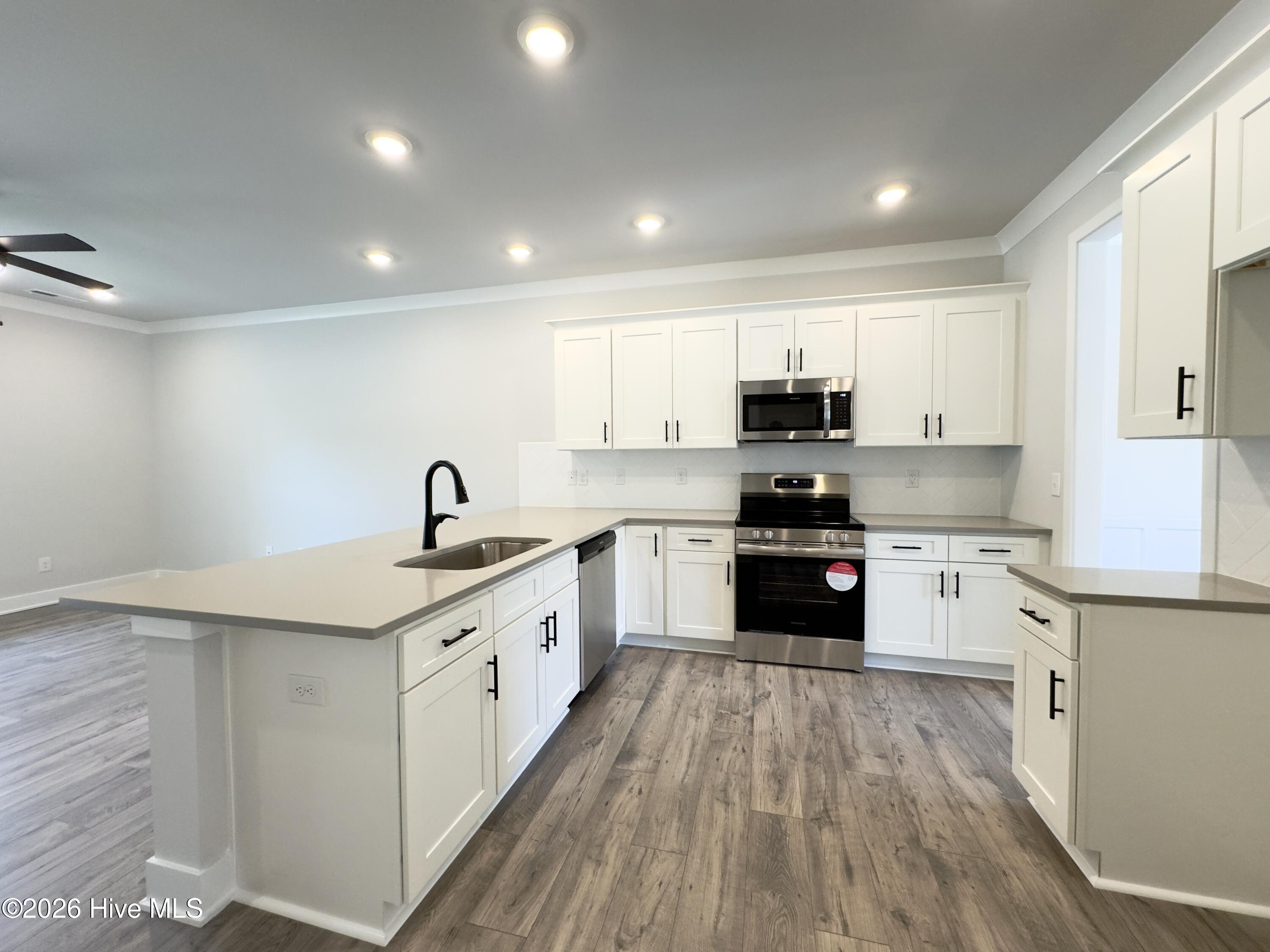 487 Timbercrest Circle Bolivia, NC 28422 - Photo 7 of 27 Home of similar model. Current home is under construction.