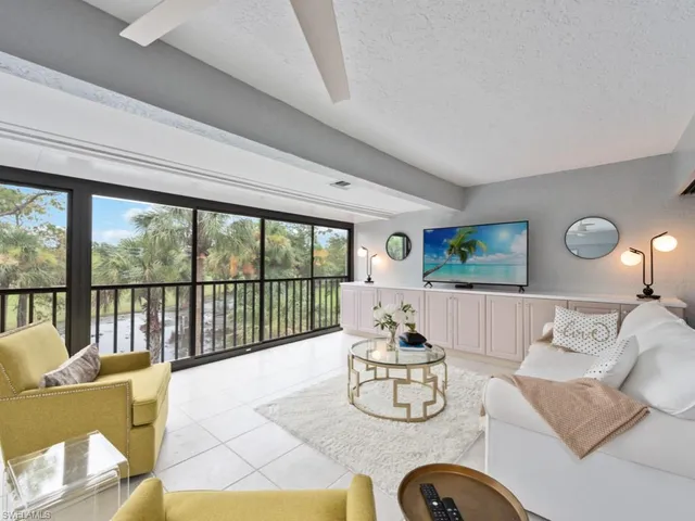 $5,800 | 88 Cypress View Drive, Unit F88, Naples, FL 34113