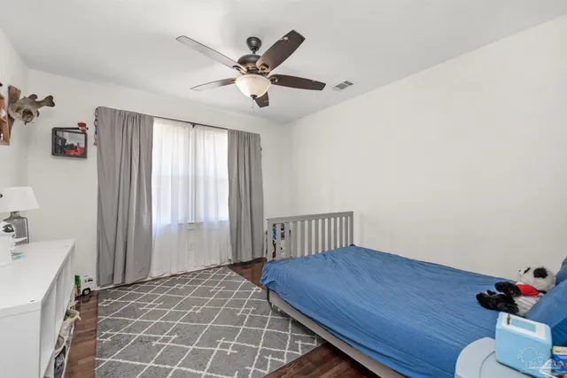 $2,500 | 1800 Foulis Drive, Pensacola, FL 32503