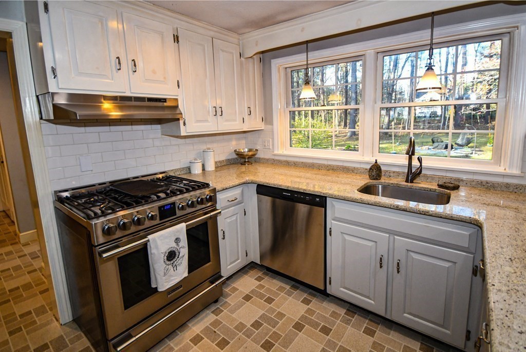 1 Brush Hill Road Merrimac, MA 01860 - Photo 5 of 35 Gallery Image 5