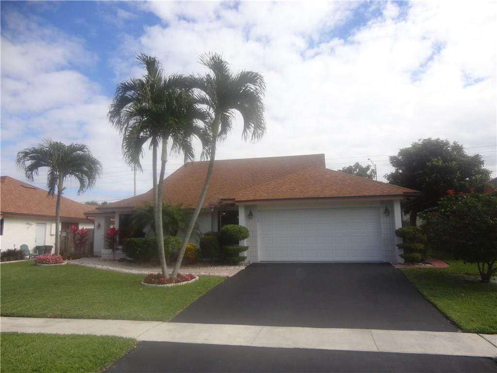 18216 South 181st Circle Boca Raton, FL 33498 - Photo 10 of 19 Photo 10