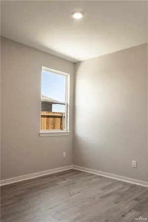 $2,400 | 14224 Chalk Rdg Drive, McAllen, TX 78504