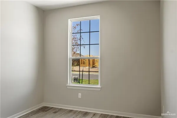 $2,400 | 14224 Chalk Rdg Drive, McAllen, TX 78504