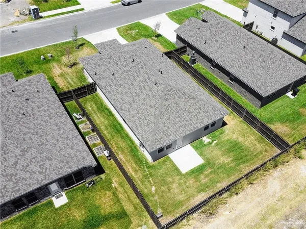 $2,400 | 14224 Chalk Rdg Drive, McAllen, TX 78504