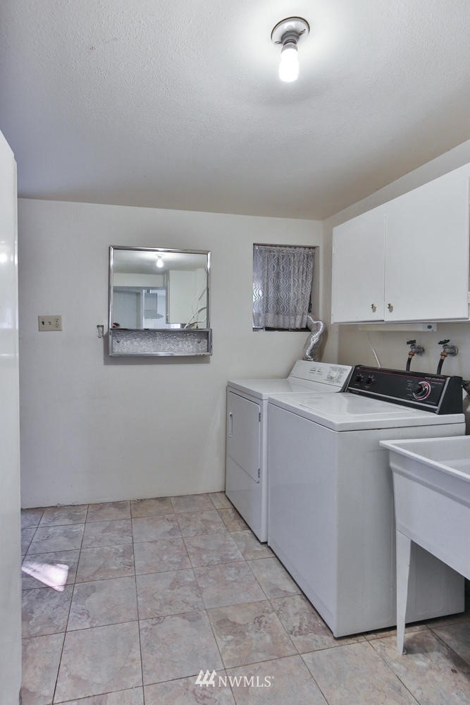 9032 Meridian Place North Seattle, WA 98103 - Photo 22 of 25 Gallery Image 22