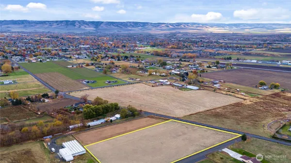 $350,000 | 2022 Wallula Avenue, Unit LOT 1, Walla Walla, WA 99362