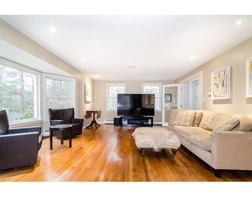 8 Shawnee Road Medfield, MA 02052 - Photo 4 of 27 Gallery Image 4
