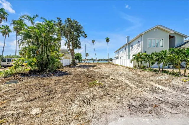$1,249,900 | 315 10th Avenue North, Indian Rocks Beach, FL 33785