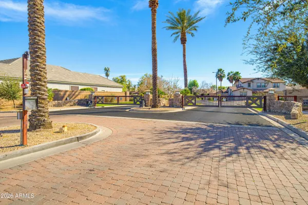 $870,000 | 2406 East Glacier Place, Chandler, AZ 85249