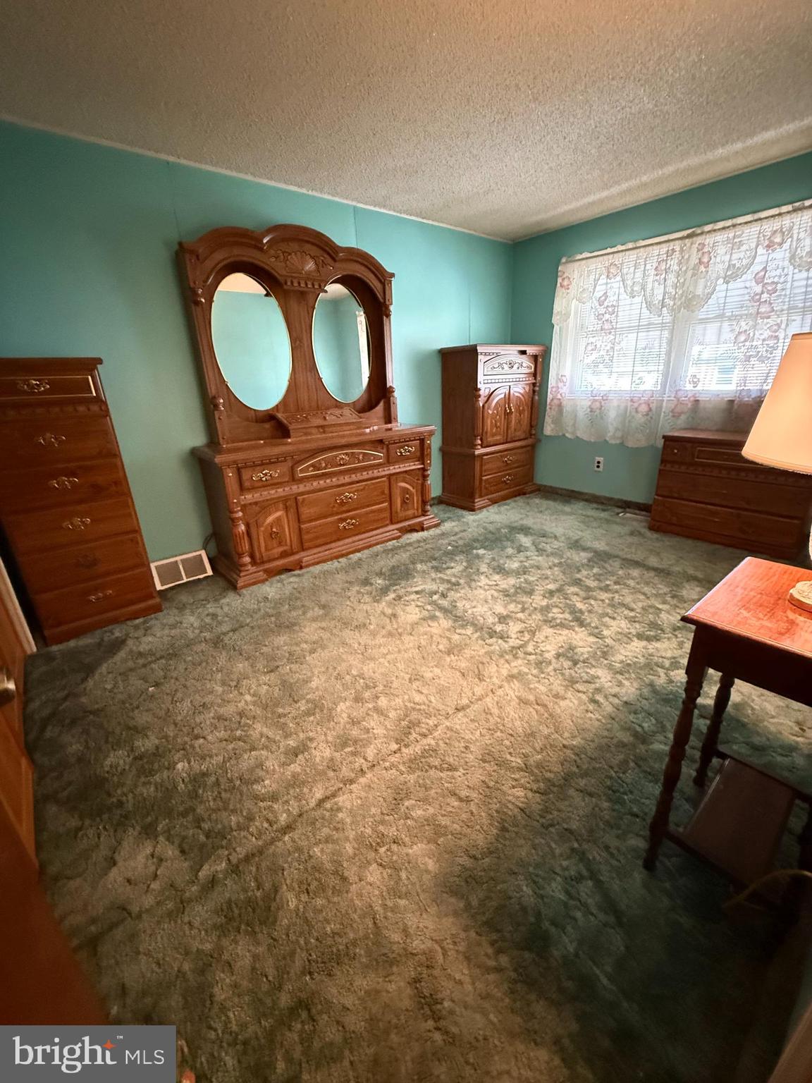 12018 Academy Road Philadelphia, PA 19154 - Photo 10 of 24 a room with furniture and window