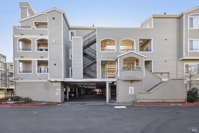 $590,003 | 852 Diablo Avenue, Unit 304, Novato, CA 94947