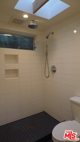 2901 Strongs Drive Venice, CA 90291 - Photo 14 of 24