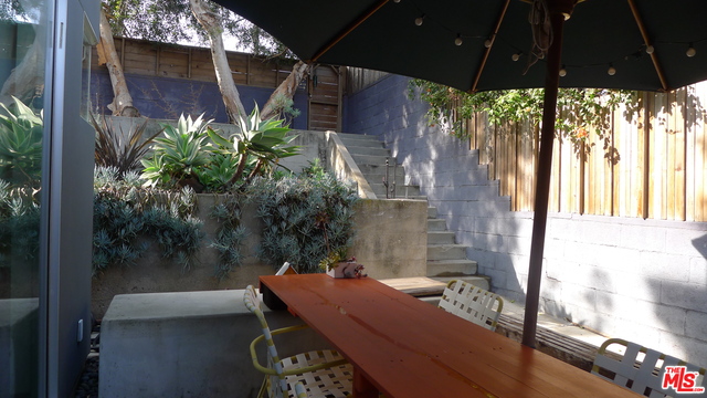 2901 Strongs Drive Venice, CA 90291 - Photo 21 of 24