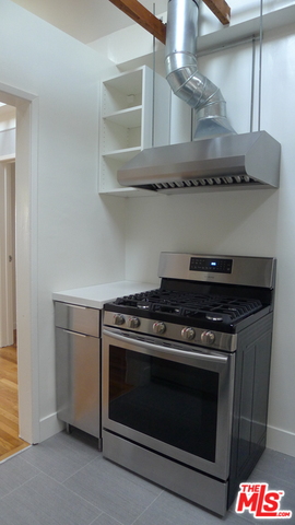 2901 Strongs Drive Venice, CA 90291 - Photo 6 of 24