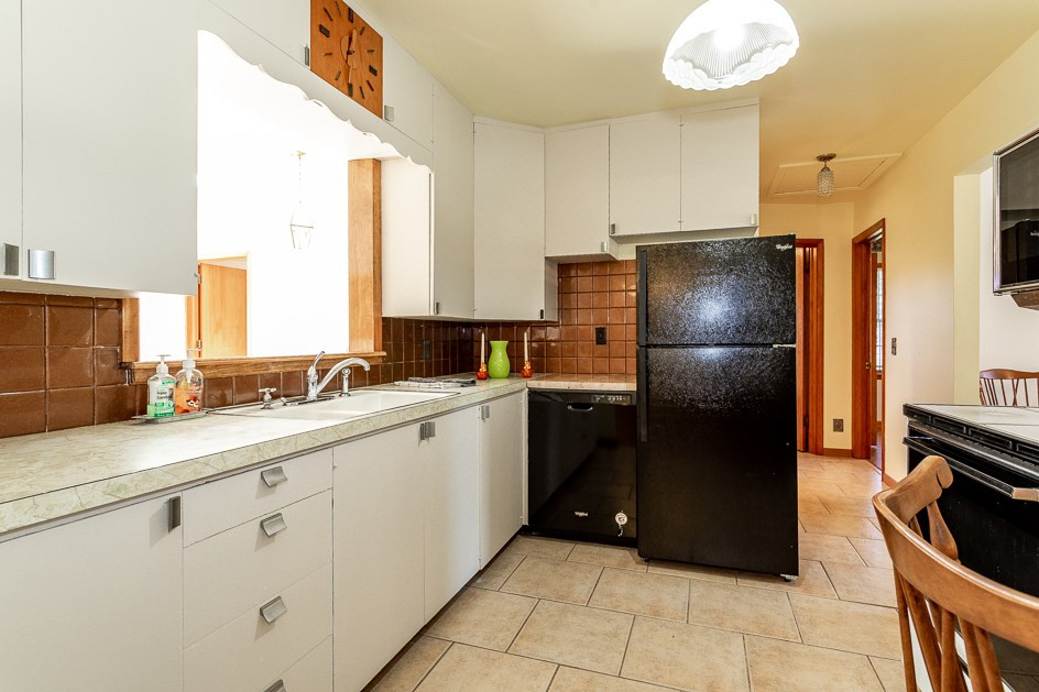 1525 Crouch Road Jackson, MI 49201 - Photo 10 of 38 Photo 10