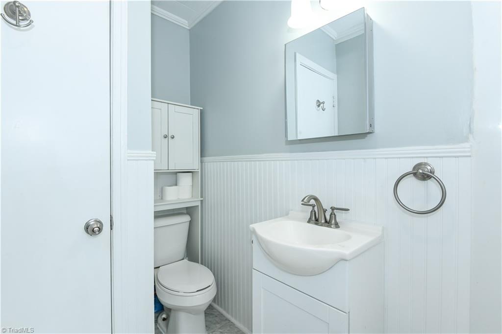 945 Dan Valley Road Madison, NC 27025 - Photo 20 of 24