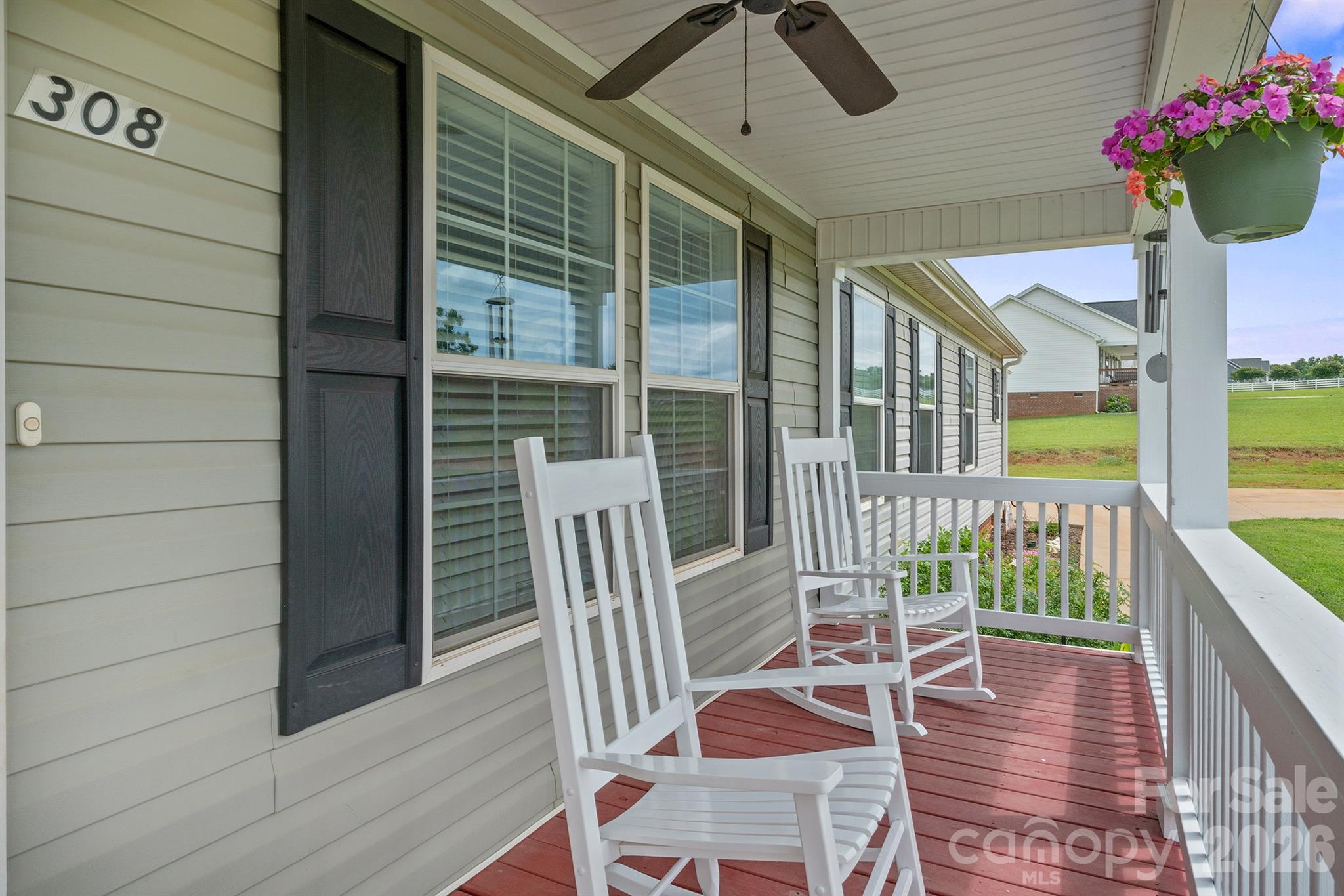 308 Laurel Ridge Drive Lincolnton, NC 28092 - Photo 2 of 31