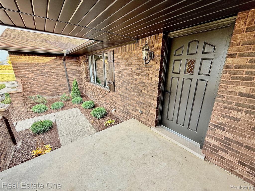 22222 29 Mile Road Ray, MI 48096 - Photo 10 of 70