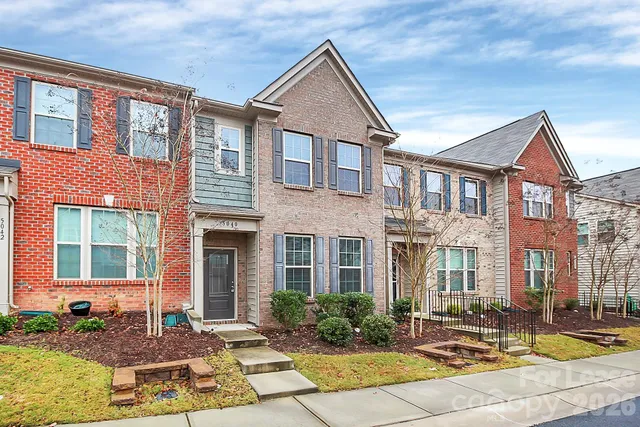 $2,250 | 5040 Mockernut Lane, Fort Mill, SC 29707