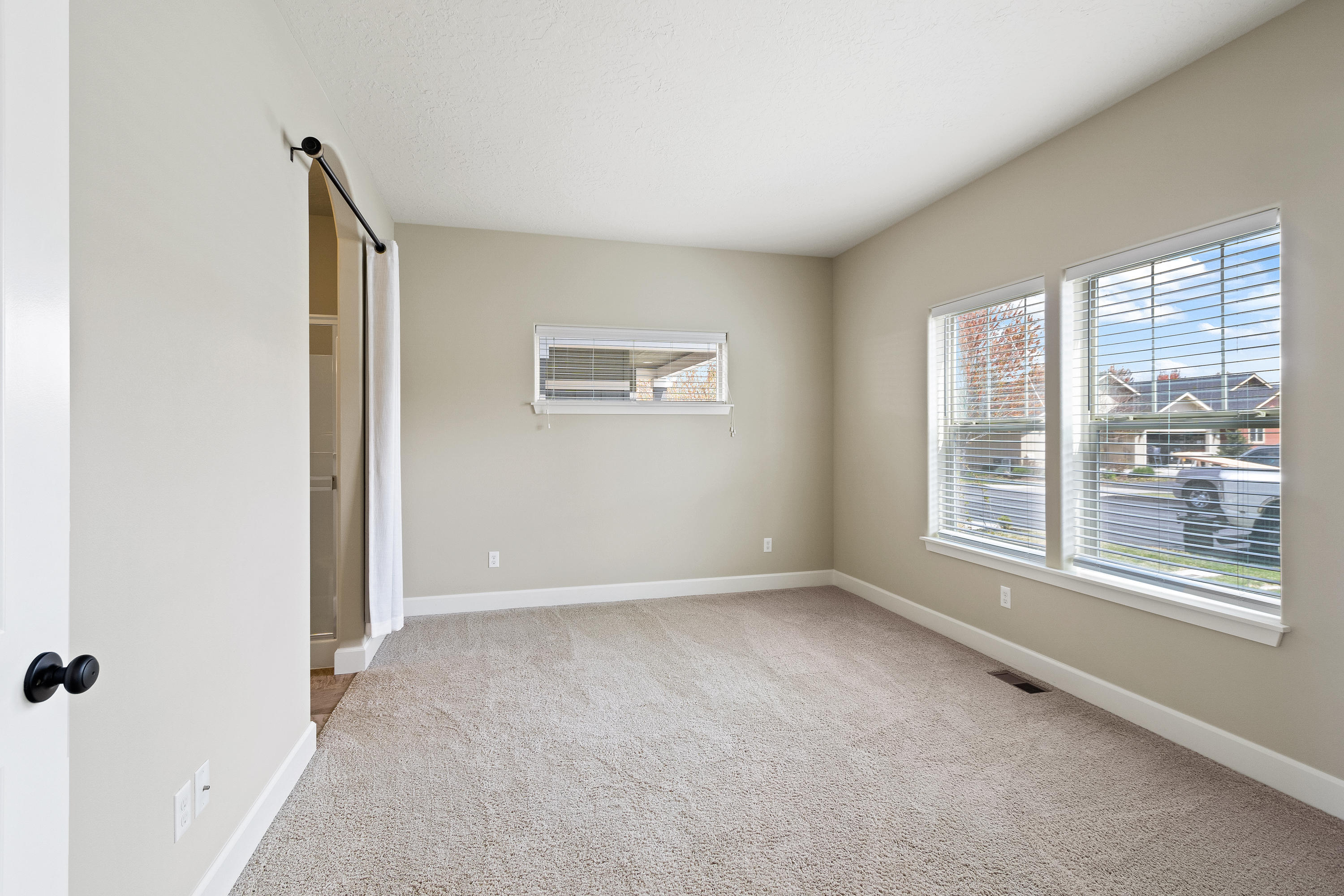 62741 Hawkview Road Bend, OR 97701 - Photo 17 of 28 DSC06606