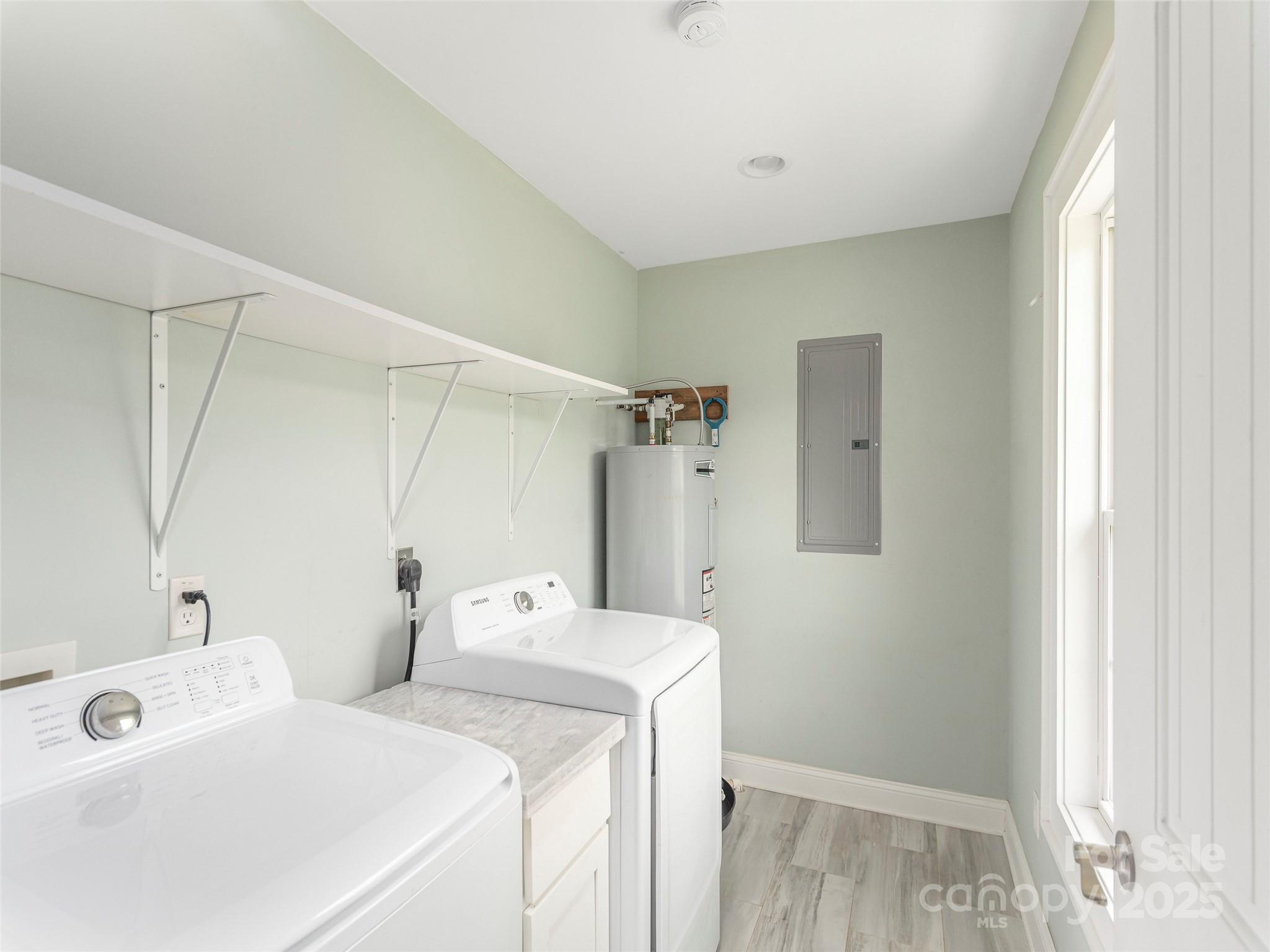 3355 Thickety Road Clyde, NC 28721 - Photo 12 of 33 a bathroom with a sink and a tub