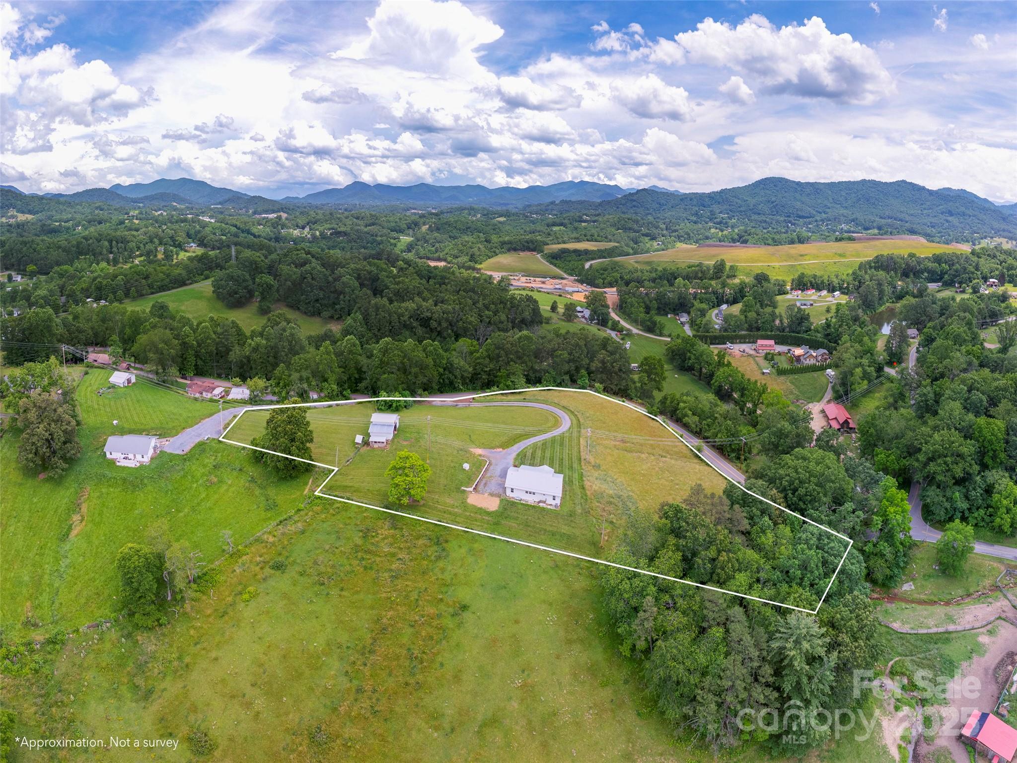 3355 Thickety Road Clyde, NC 28721 - Photo 33 of 33 a view of a tennis court