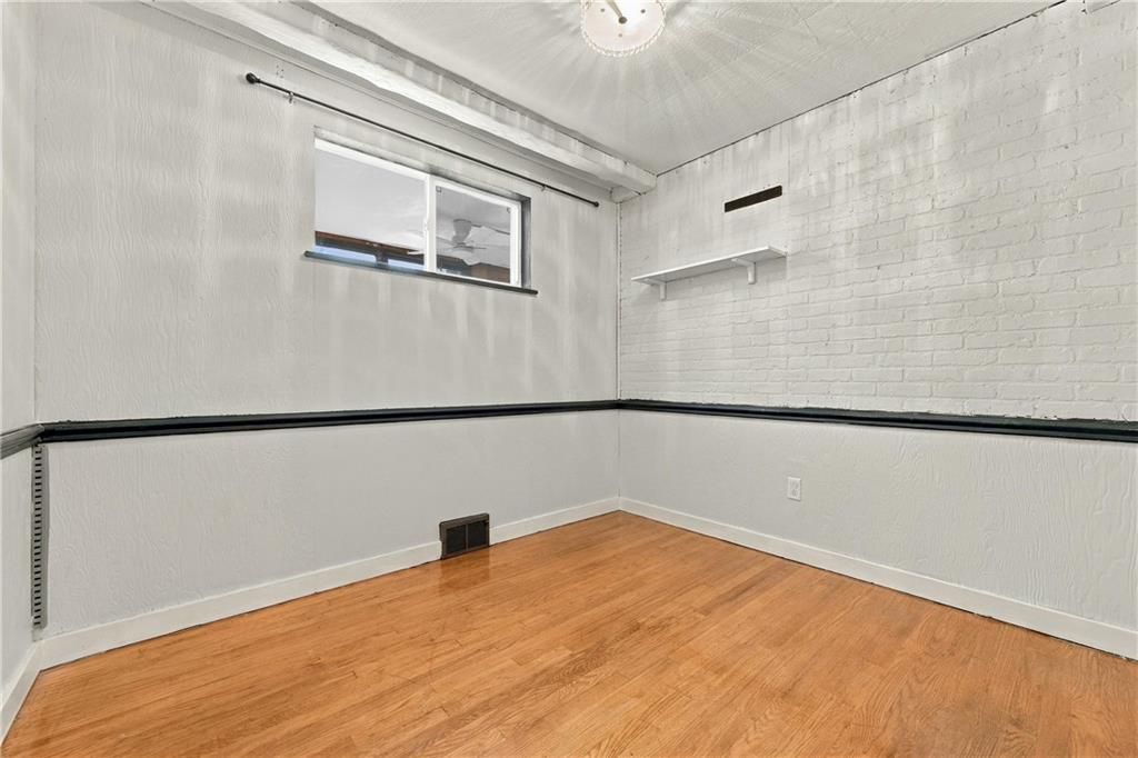 1045 Broughton Road Pittsburgh, PA 15236 - Photo 8 of 44 Gallery Image 8