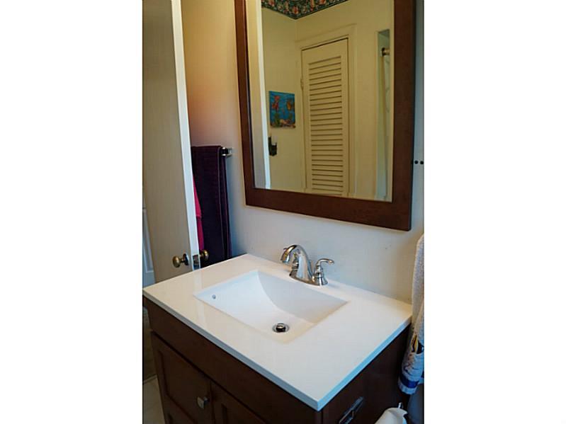 5521 Gibson Road Gibsonia, PA 15044 - Photo 9 of 17 Full Bath.