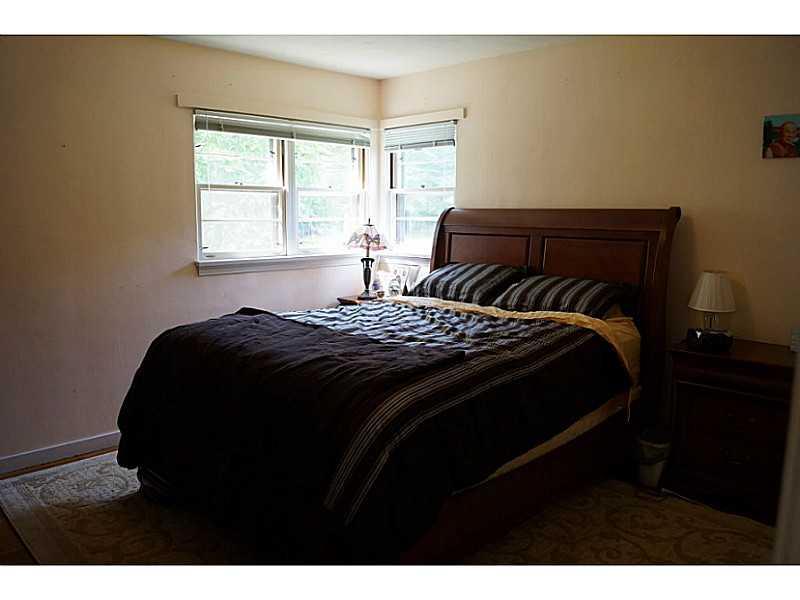 5521 Gibson Road Gibsonia, PA 15044 - Photo 10 of 17 Master Bedroom.