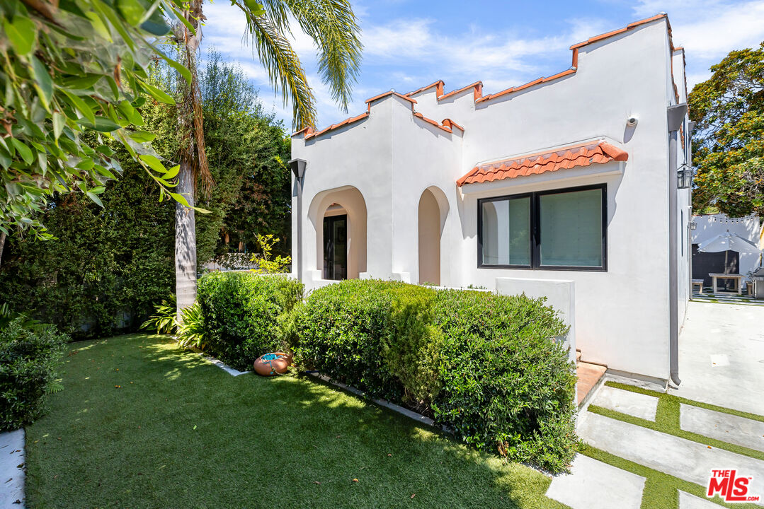 1616 Electric Avenue Venice, CA 90291 - Photo 32 of 35