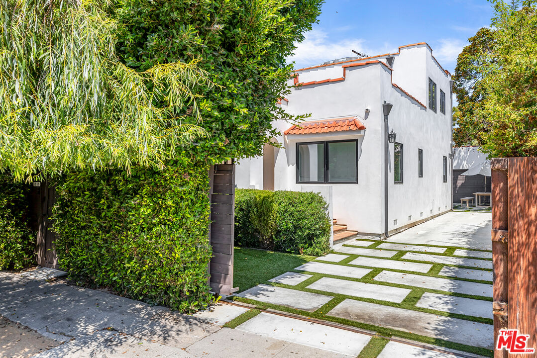 1616 Electric Avenue Venice, CA 90291 - Photo 34 of 35