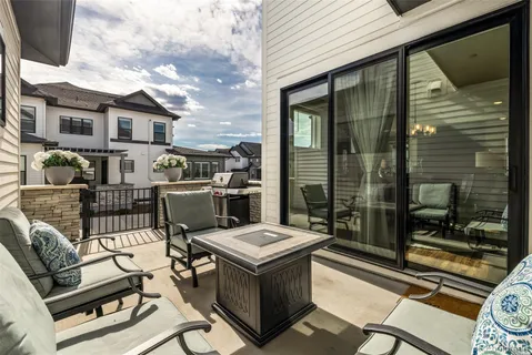 $900,000 | 7031 Fireside Way, Castle Rock, CO 80108