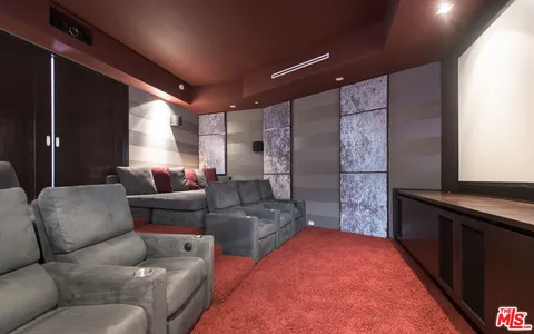 $6,500,000 | 9274 Sierra Mar Drive, Los Angeles, CA 90069