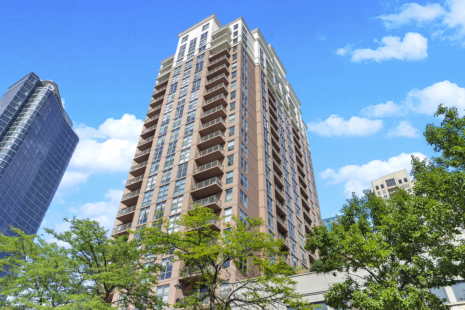 1101 South State Street, Unit 1804 Chicago, IL 60605 - Photo 1 of 29 a view of a multi story building