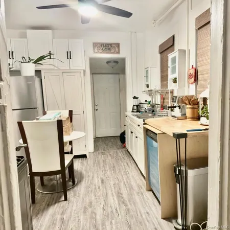 $1,000 | 248 Lawrence Avenue, Lawrence, NY 11559