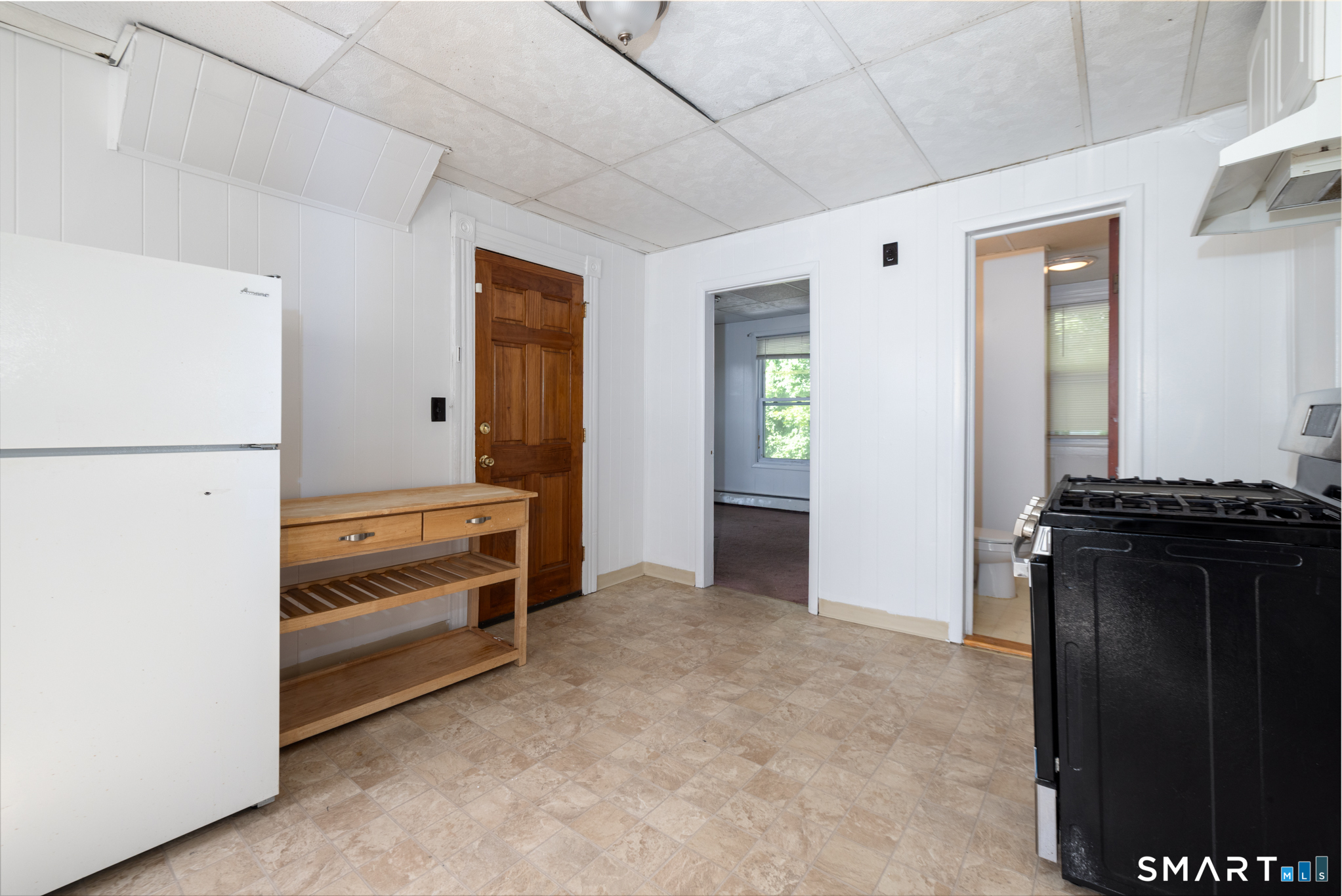 95 Sunnyside Avenue Waterbury, CT 06708 - Photo 7 of 27 2nd floor