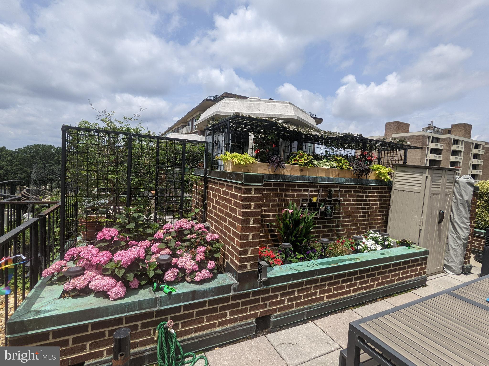 510 N Street Southwest, Unit N622 Washington, DC 20024 - Photo 1 of 29 a city view