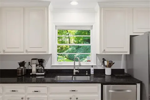 $699,000 | 6651 Castleton Drive Northwest, Atlanta, GA 30328