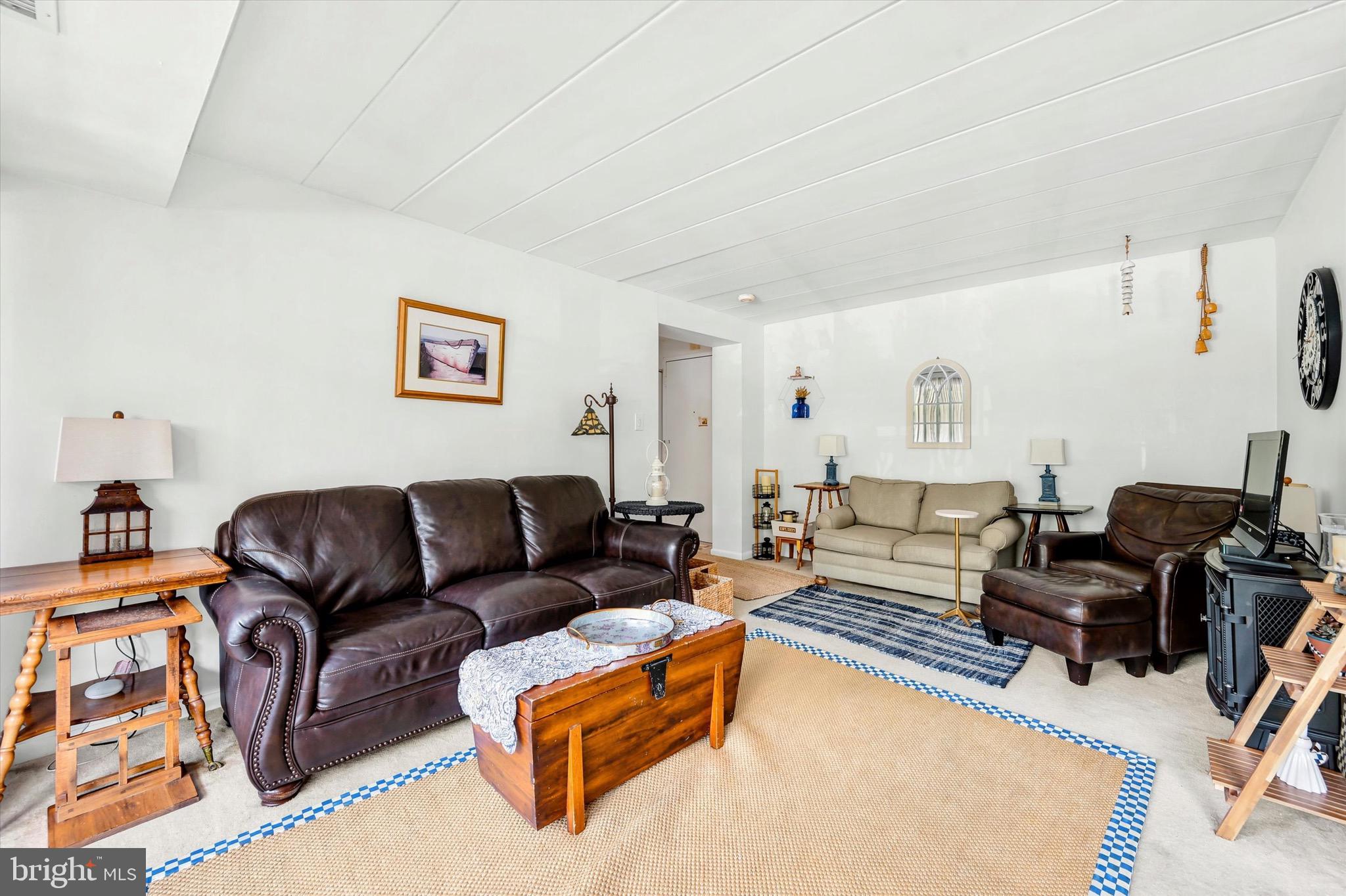 2302 Riddle Avenue Wilmington, DE 19806 - Photo 7 of 25 living room