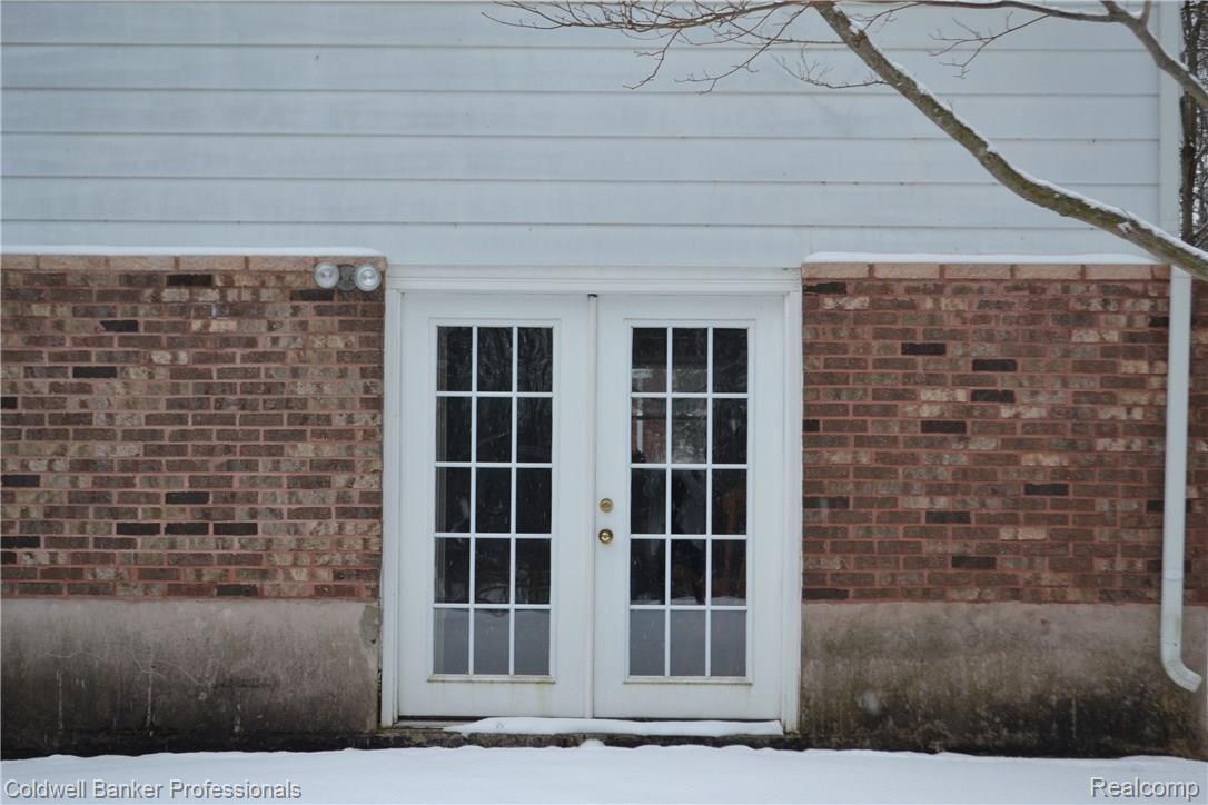 4530 Timber Lane Dryden, MI 48428 - Photo 3 of 36 Walk-Out from Family Room to Patio