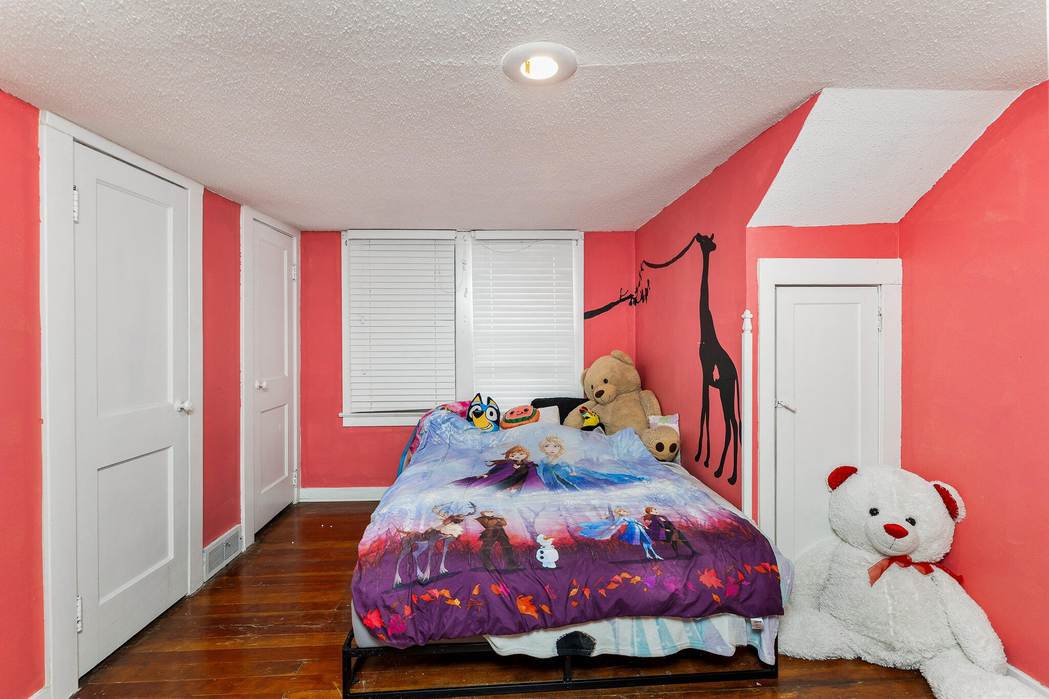 2132 Jackson Street La Crosse, WI 54601 - Photo 14 of 23 14 BEDROOM 2