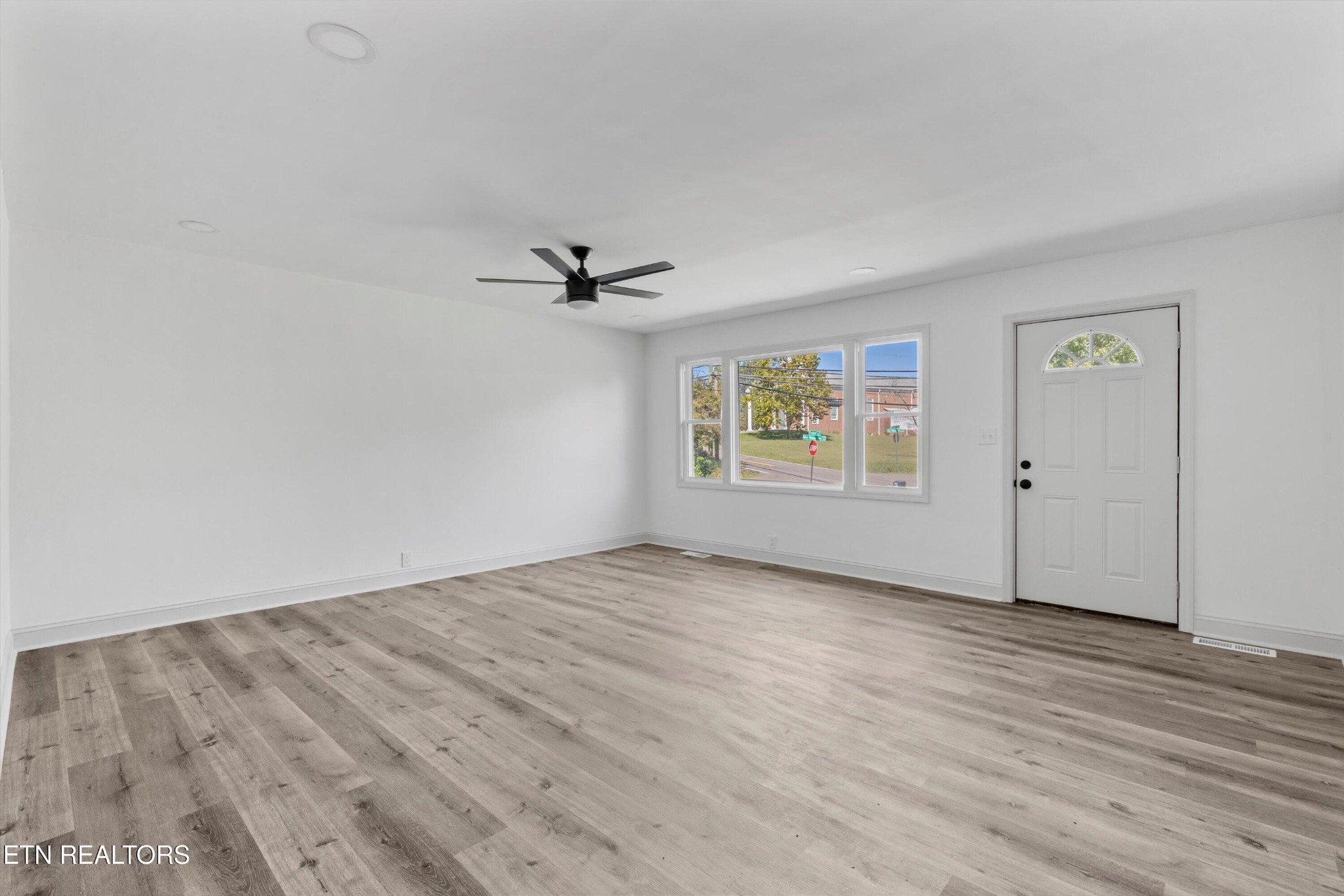 4221 Plummer Road Northeast Knoxville, TN 37918 - Photo 11 of 34 Gallery Image 11